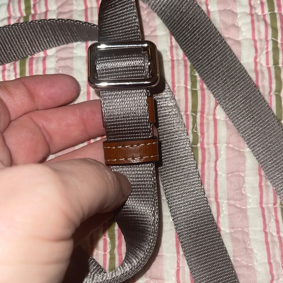 TUMI Charcoal Crossbody Bag Grab and Go Essentials TUMI quality - Picture 9 of 9